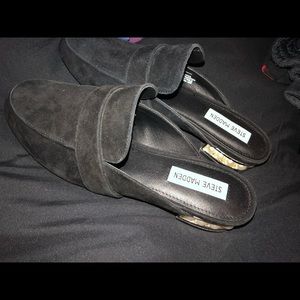 Black Steve Madden mules